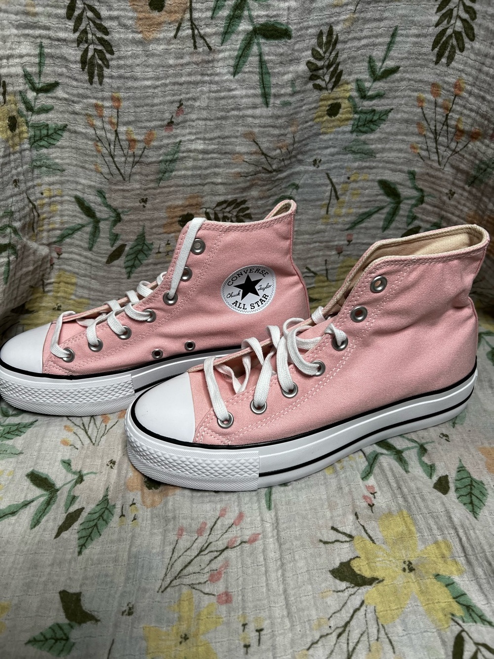Converse Chuck Taylor Hi Lift Platform High Top Pink Sneakers